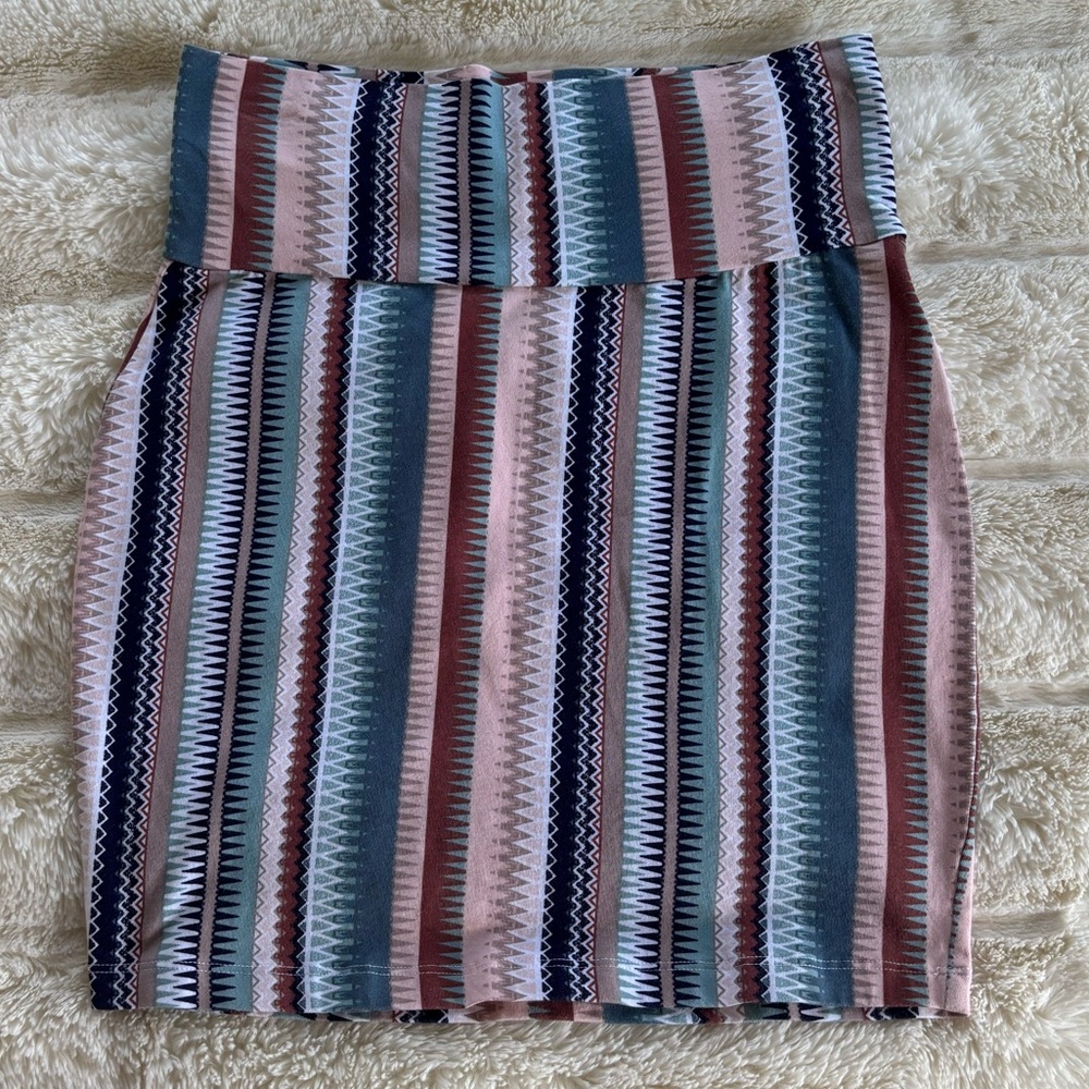 Charlotte Russe Patterned Bodycon Skirt